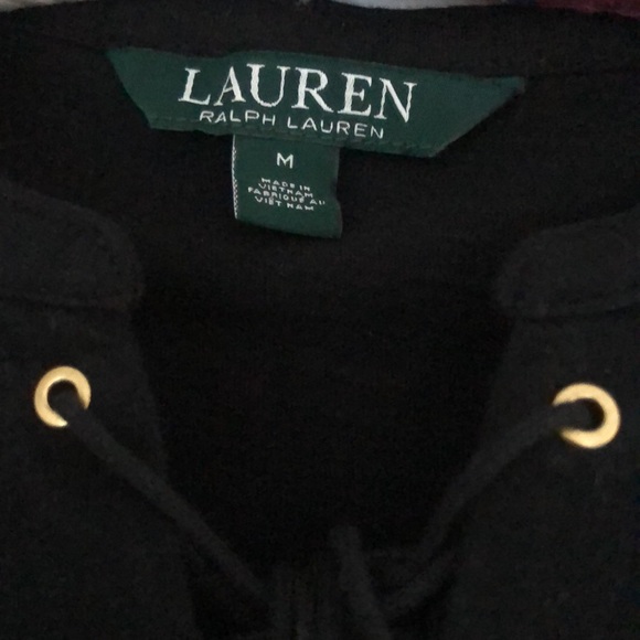 Black top. - Picture 2 of 8